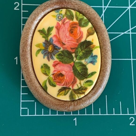Vintage Austrian transferwear floral rose pin wood - Picture 4 of 6